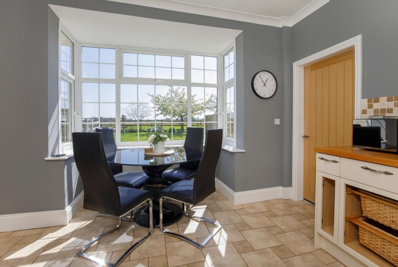 Holtby Grange Cottages ヨーク エクステリア 写真